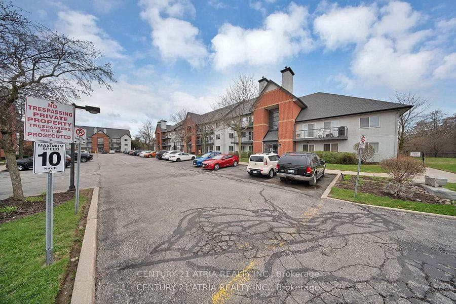 1450 Glen Abbey Gate Unit 212 photo 32