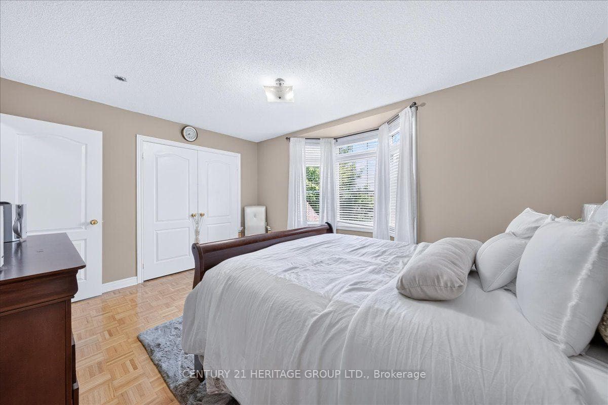 19 Reynolds Avenue photo 30