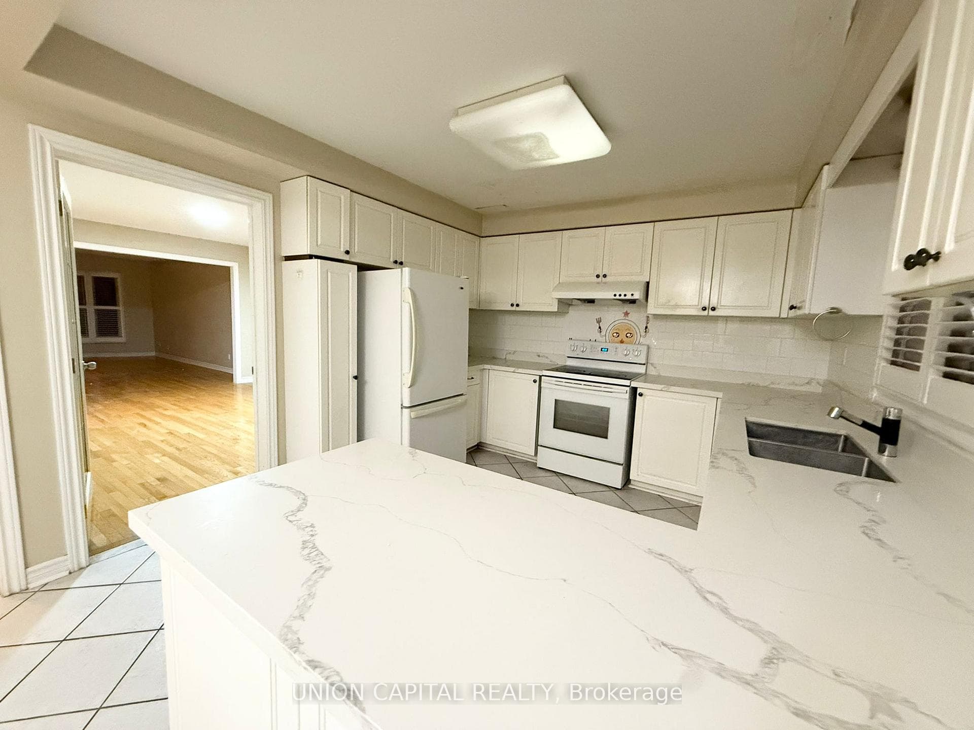 51 Kimbark Crescent photo 6