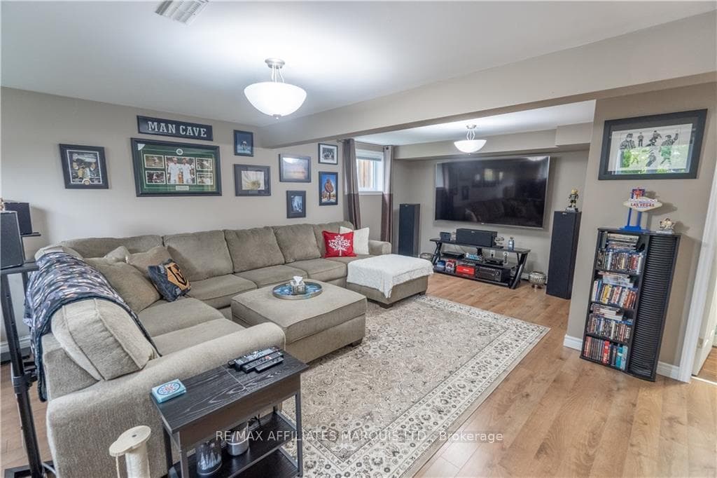 1313 STORMONT Drive photo 17