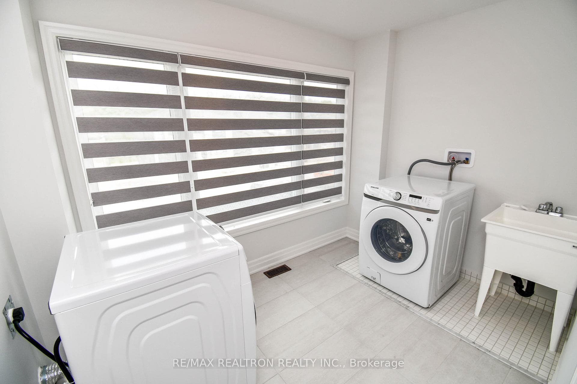36 Del Ray Crescent photo 29
