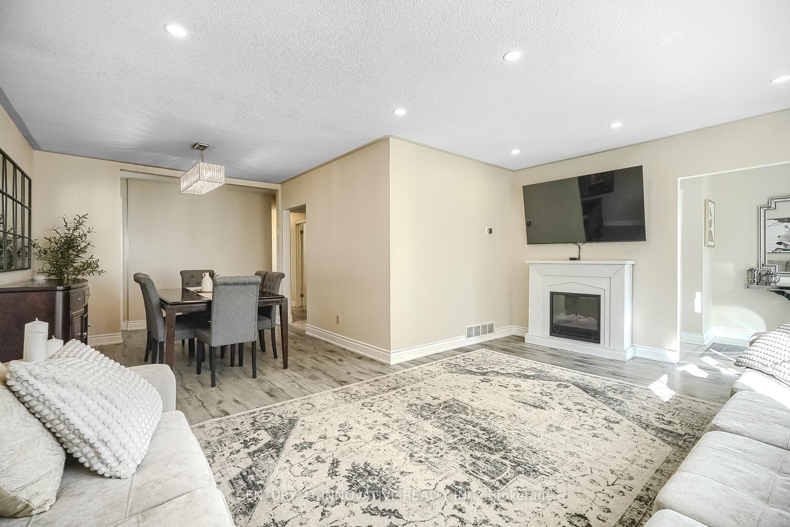 10 Stonefield Crescent photo 9