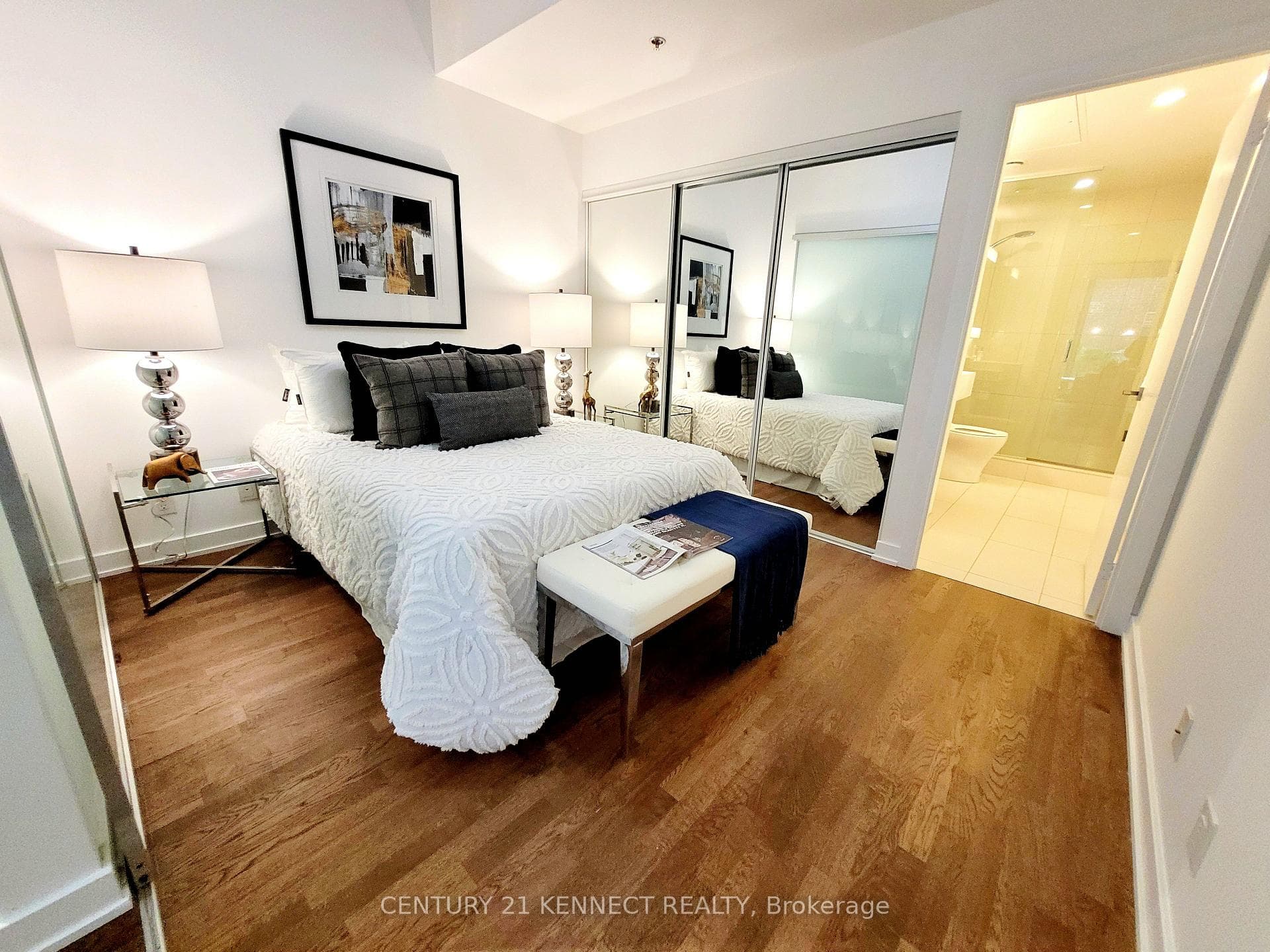 15 Beverley Street Unit 405 photo 10