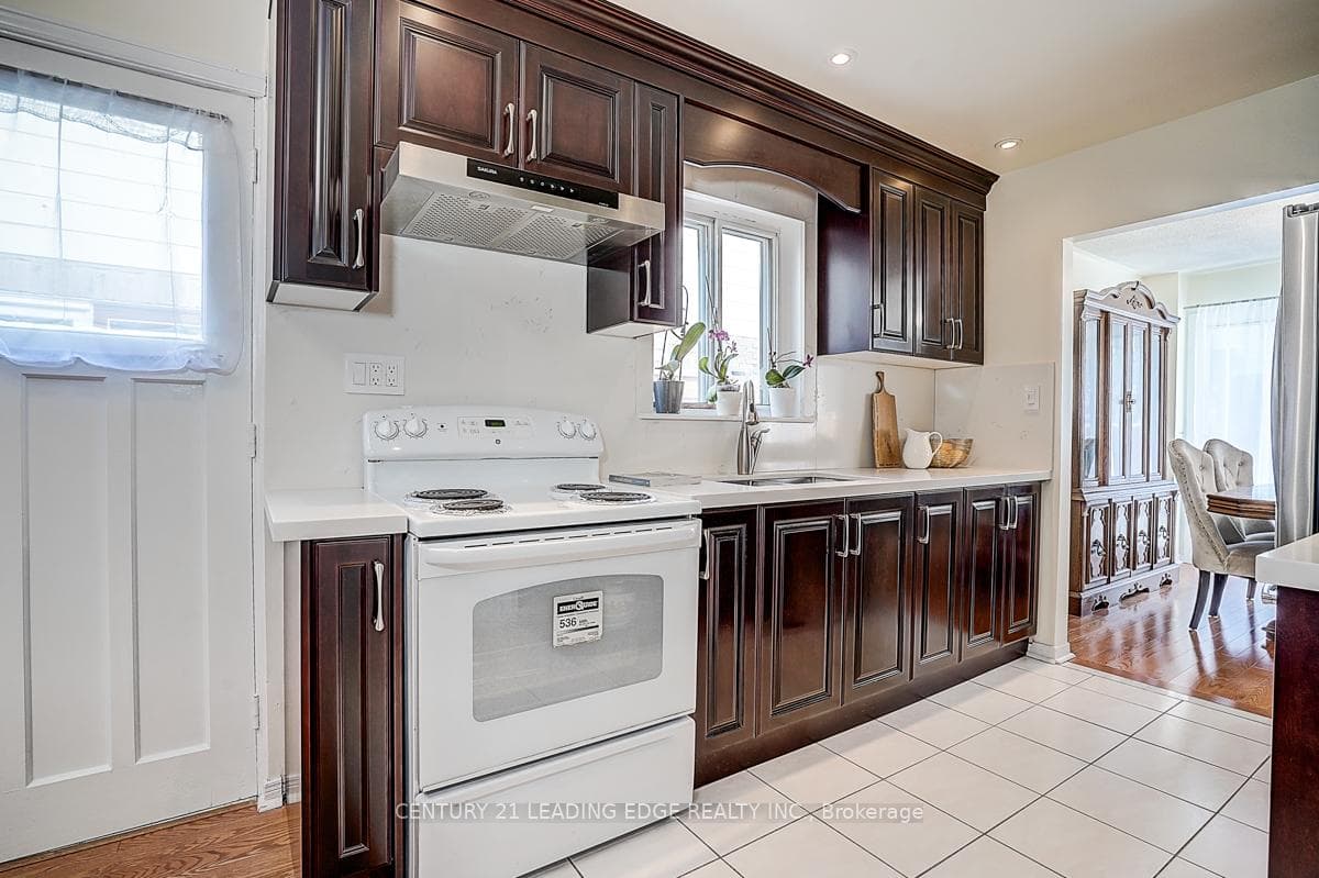 328 Chartland Boulevard photo 22
