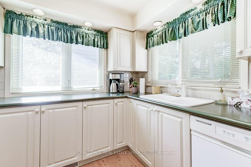 3314 Cindy Crescent photo 16