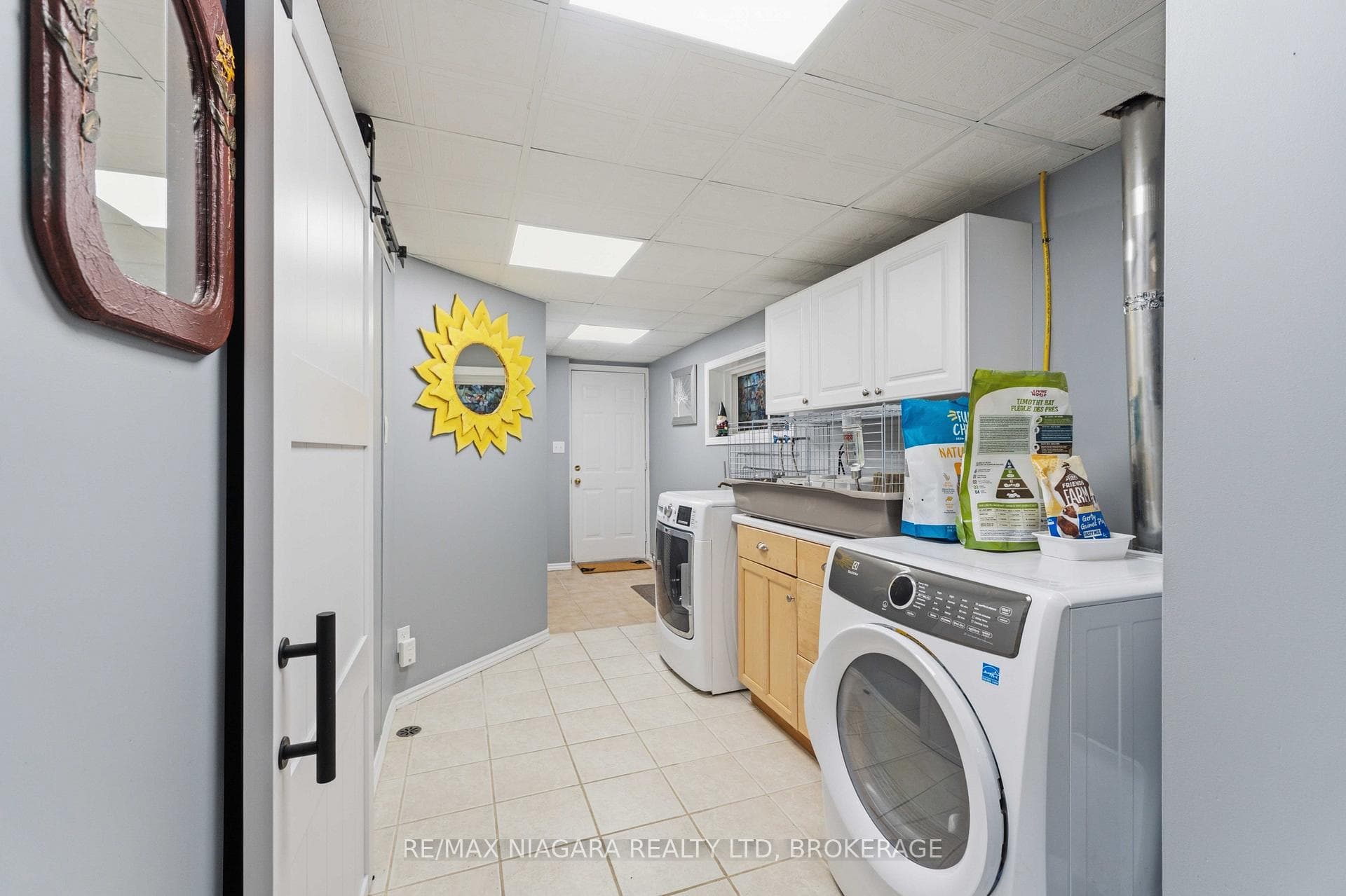 661 Carl Road photo 30
