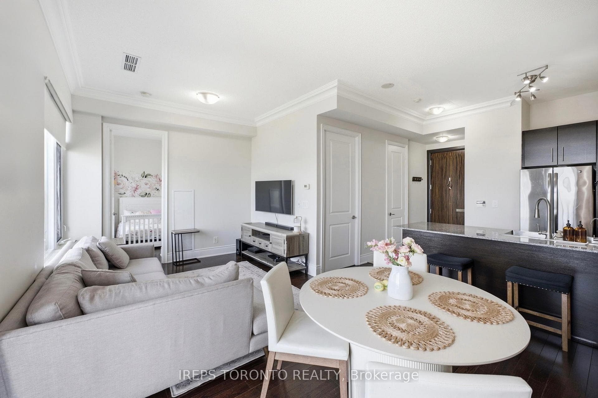 233 South Park Road Unit Ph01 photo 12