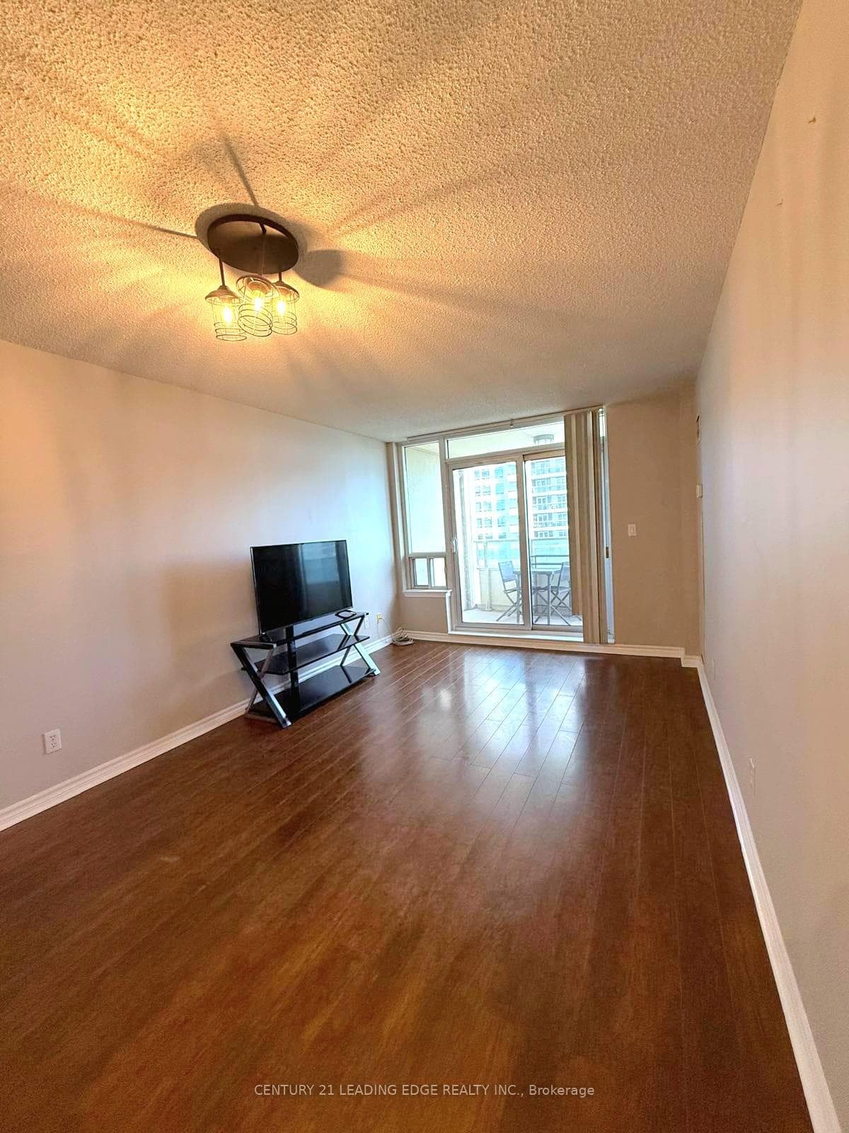 8 Rean Drive Unit 1111 photo 4