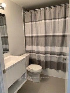 159 Wellesley Street Unit 409 photo 4