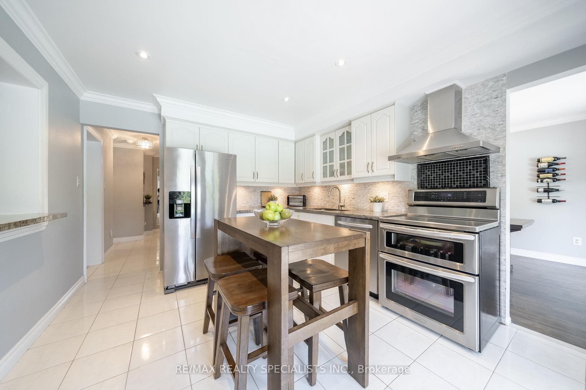 4021 Sasha Court photo 11
