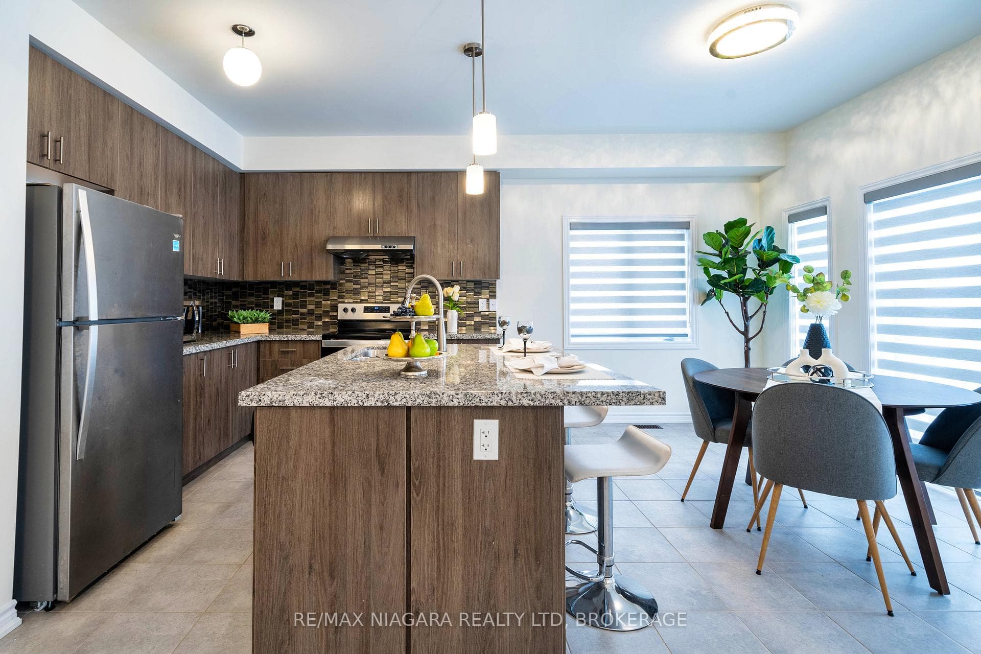 1545 Harker Street photo 15