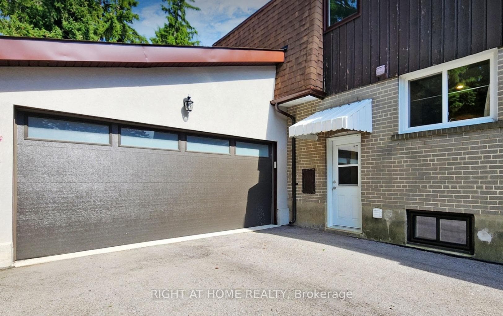 36 Aurora Heights Drive photo 12