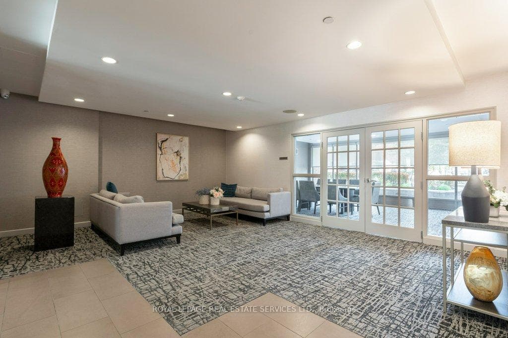 15 Maitland Place Unit 409 photo 16