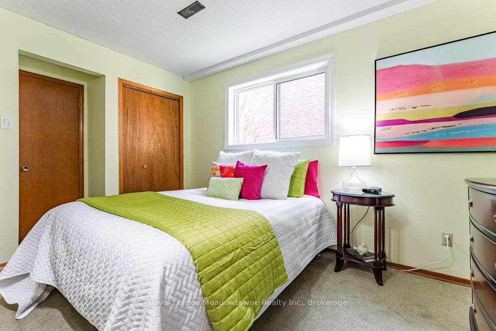 802 Coulson Avenue photo 32