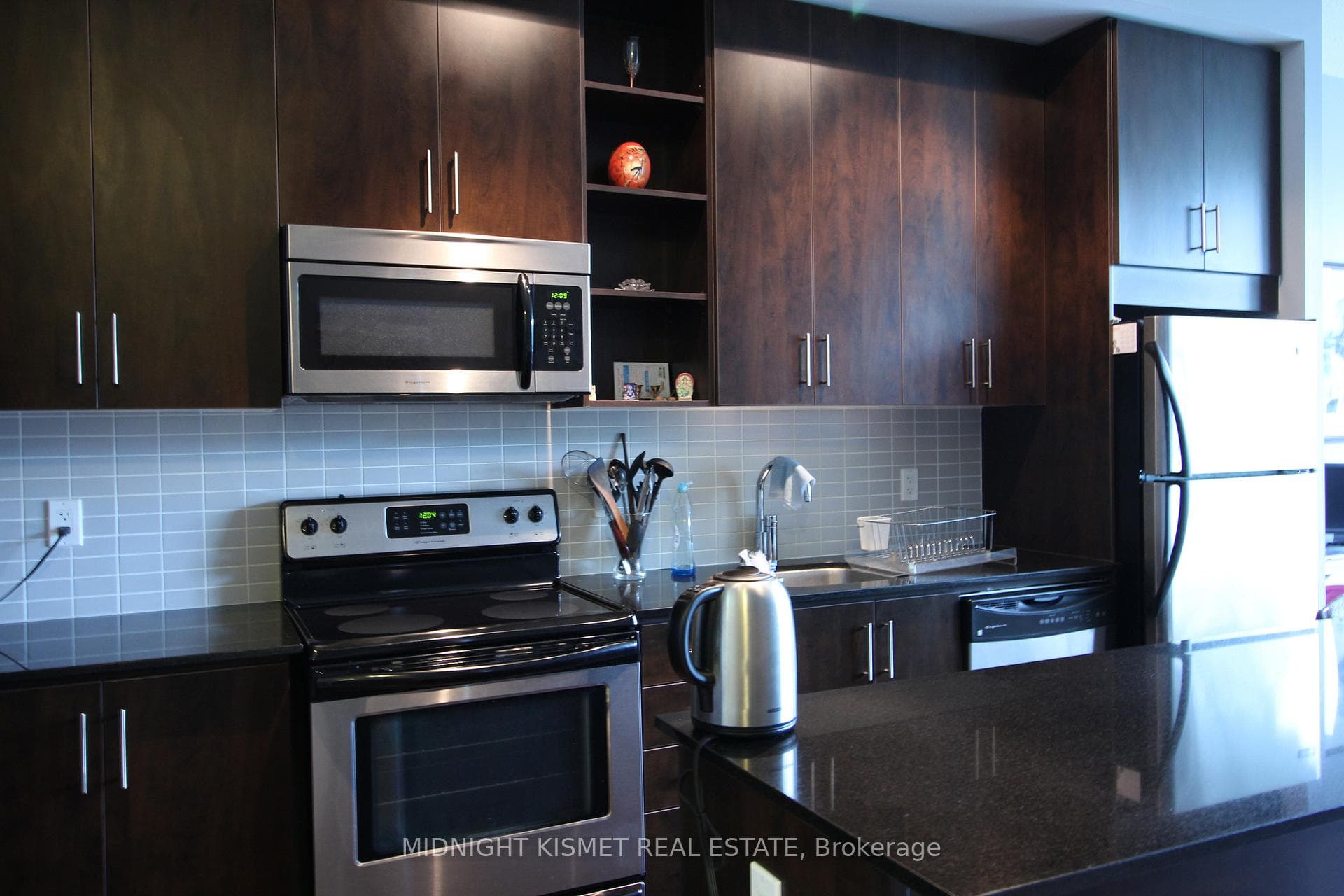 112 George Street Unit S214 photo 3