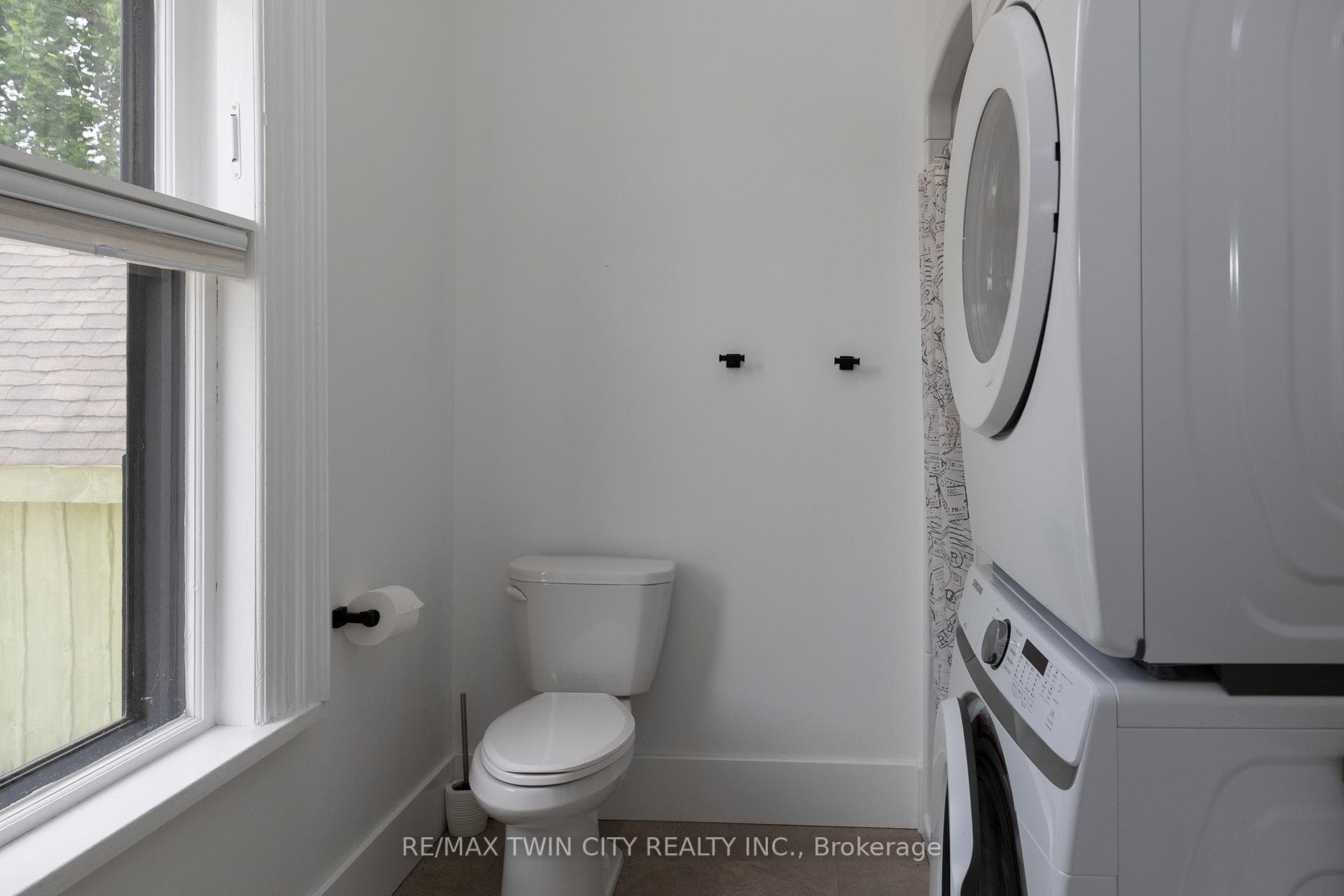76.5 STOVER Street photo 25