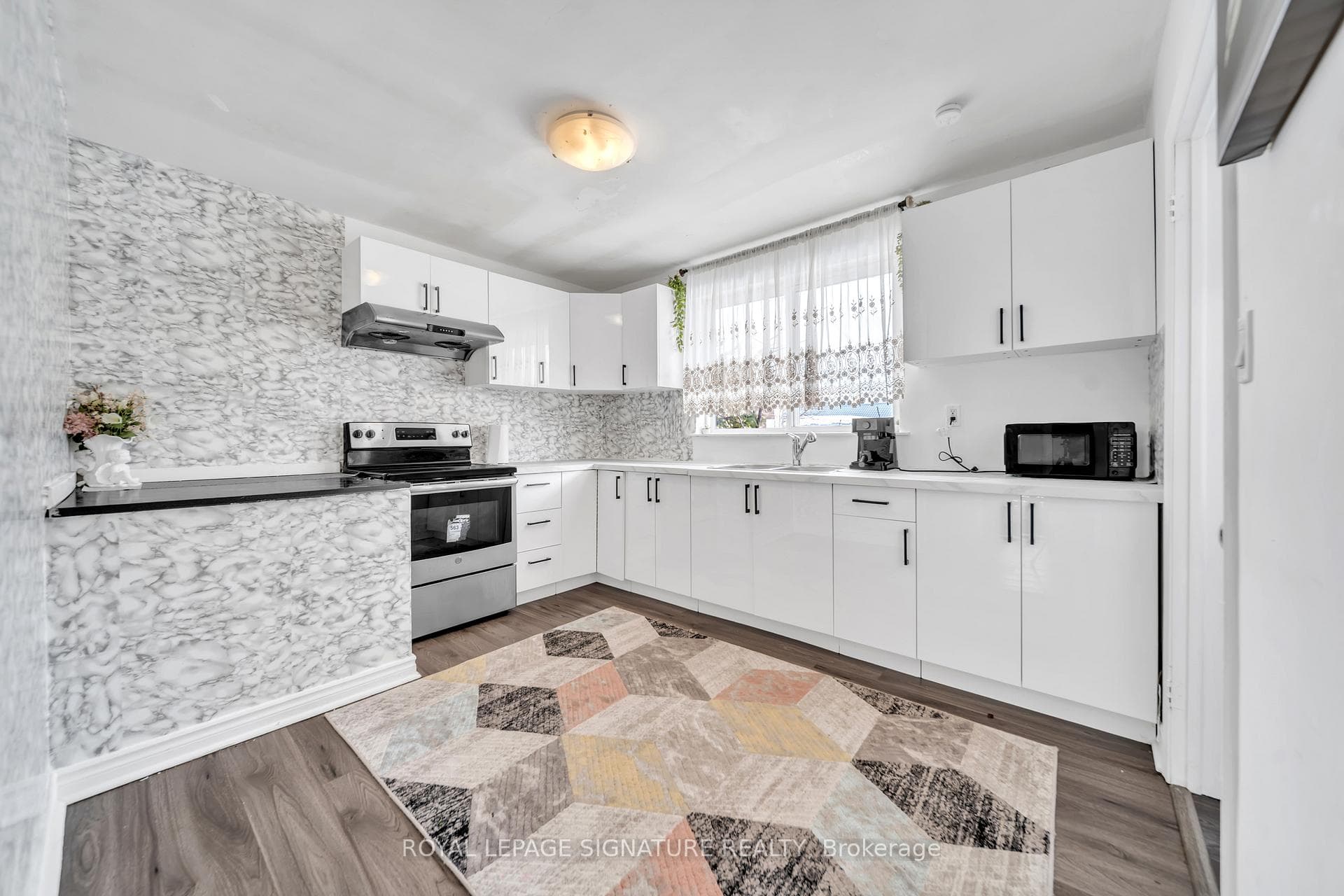 217 Moore Park Avenue photo 17