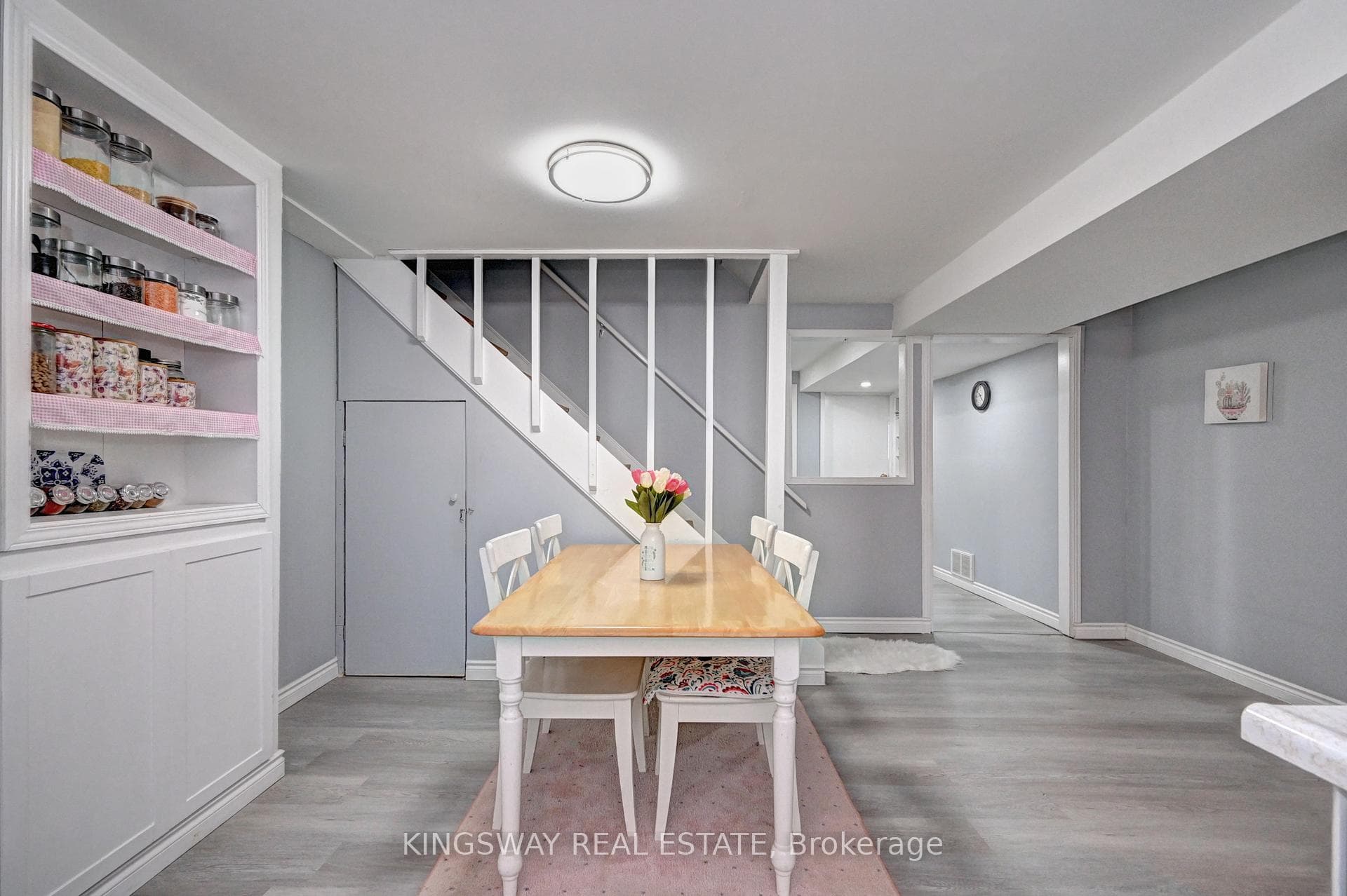 300 BLACKWELL Drive photo 27