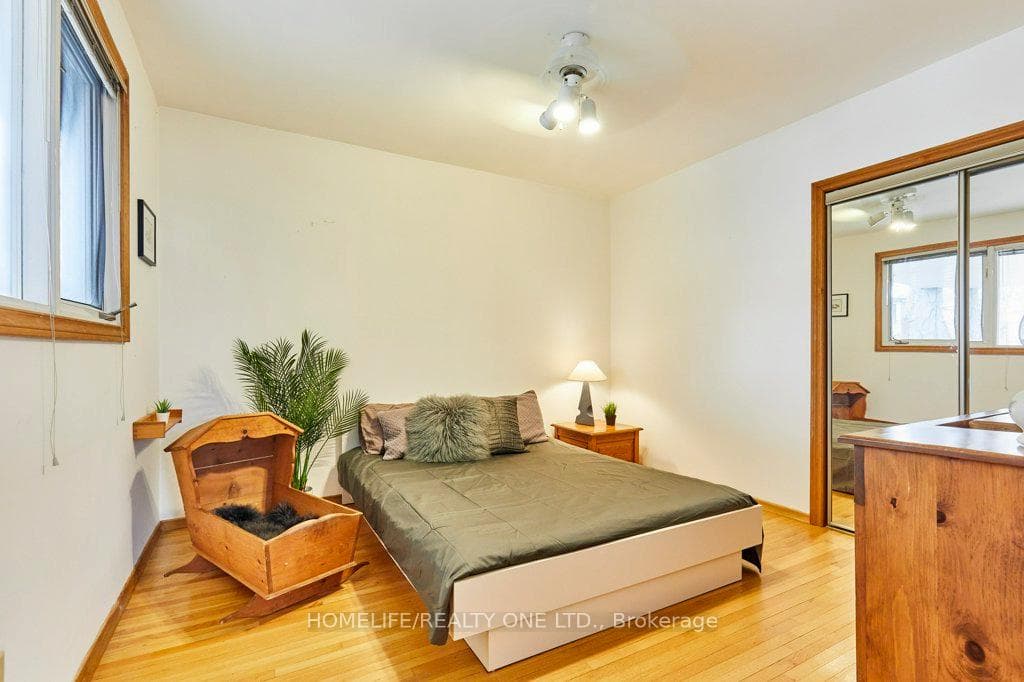 262 Glebemount Avenue photo 21