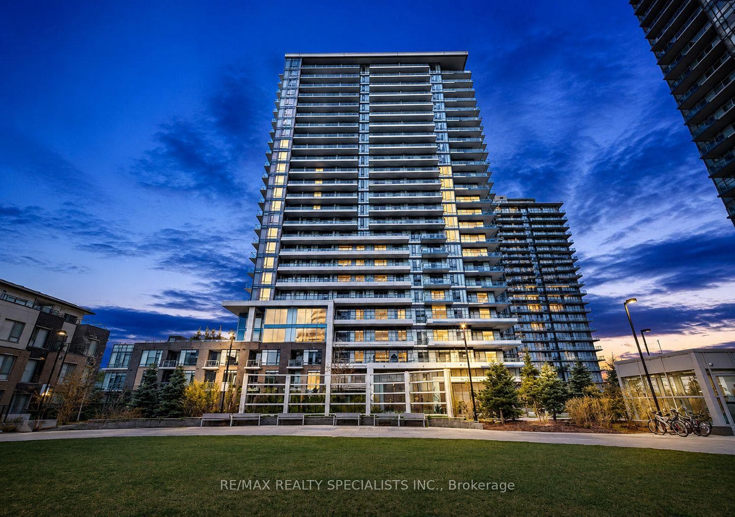 2560 Eglinton Avenue Unit 1509 photo 18