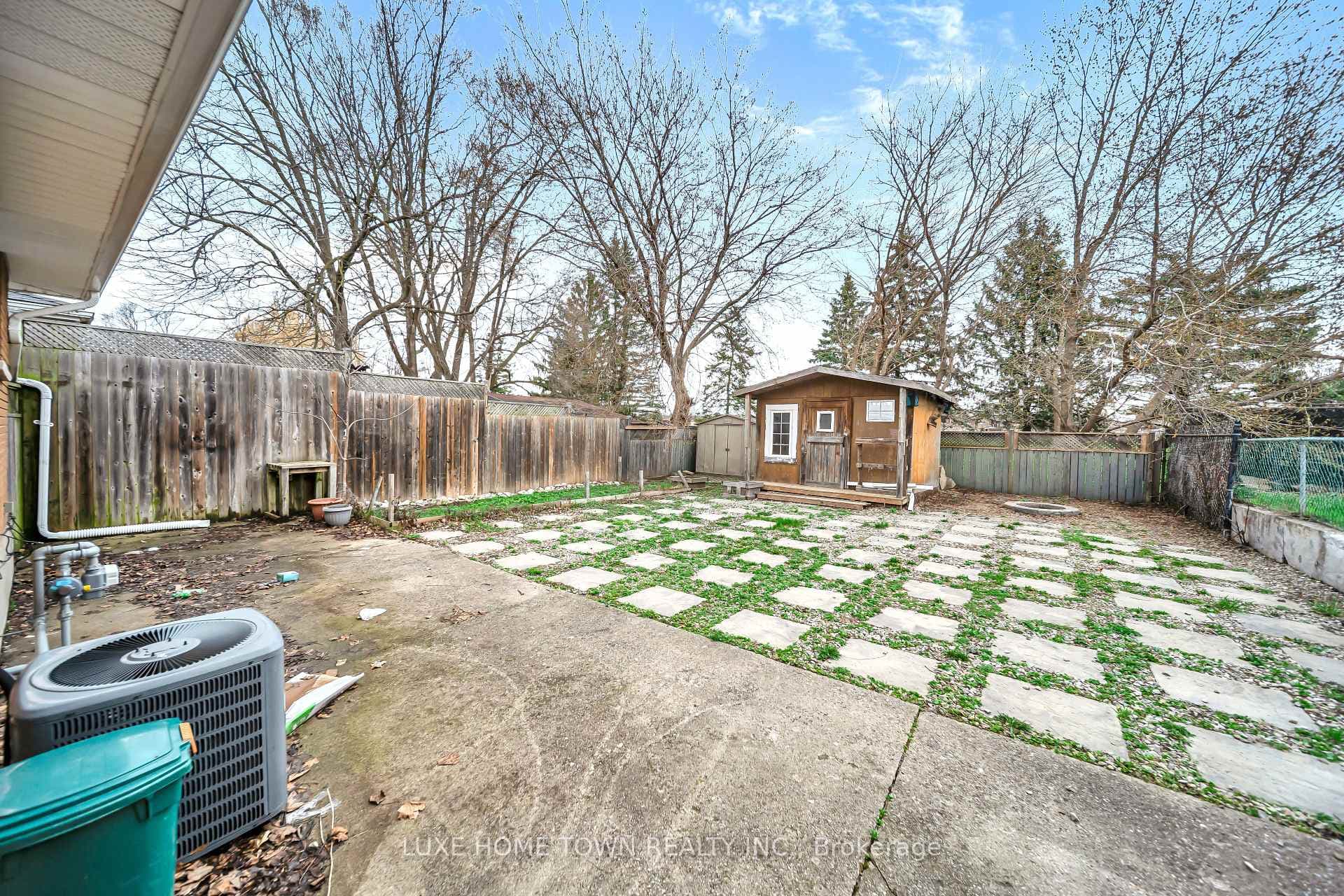 46 Elmwood Avenue photo 40
