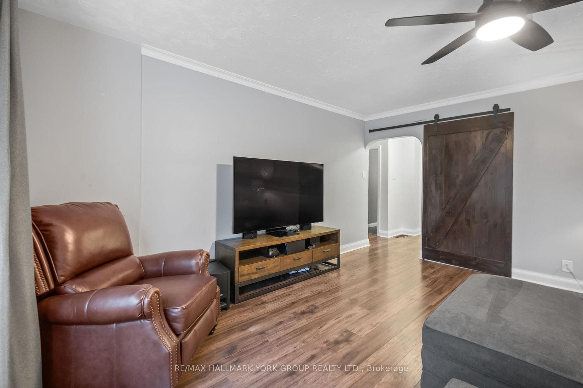 59 Laidlaw Street photo 16