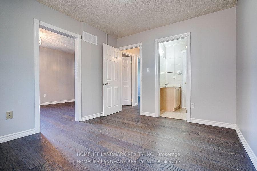 15 Saintsbury Square photo 34