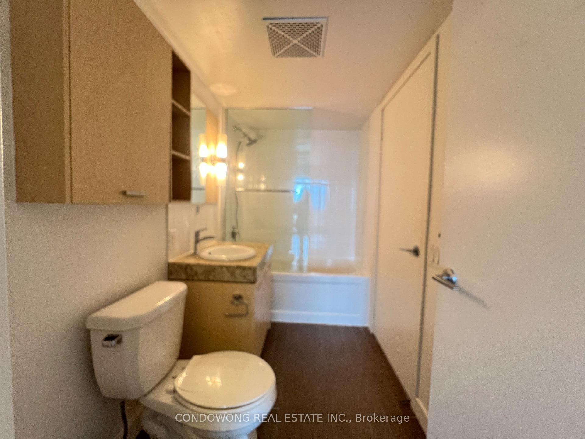 33 Singer Court Unit 1710 photo 8