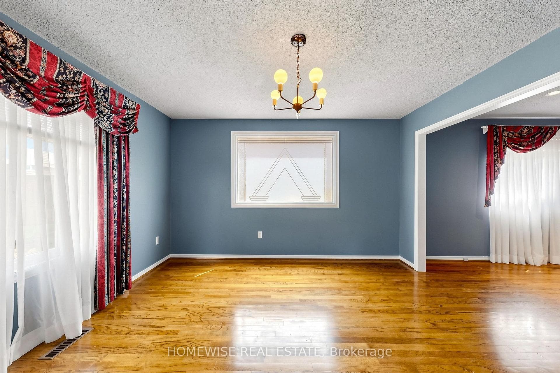 11 Briarcliffe Crescent photo 2