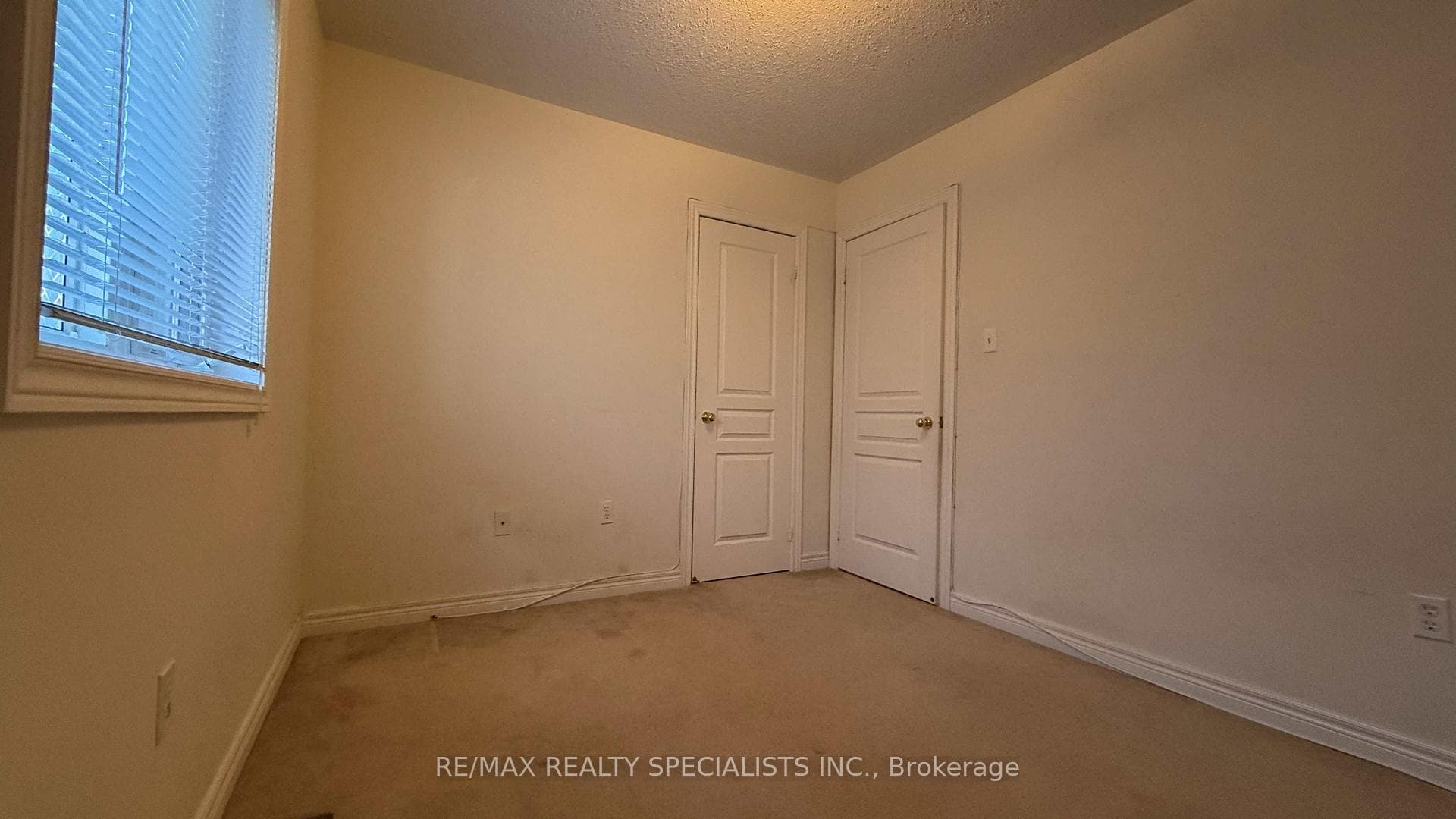 3273 Stoney Crescent photo 15