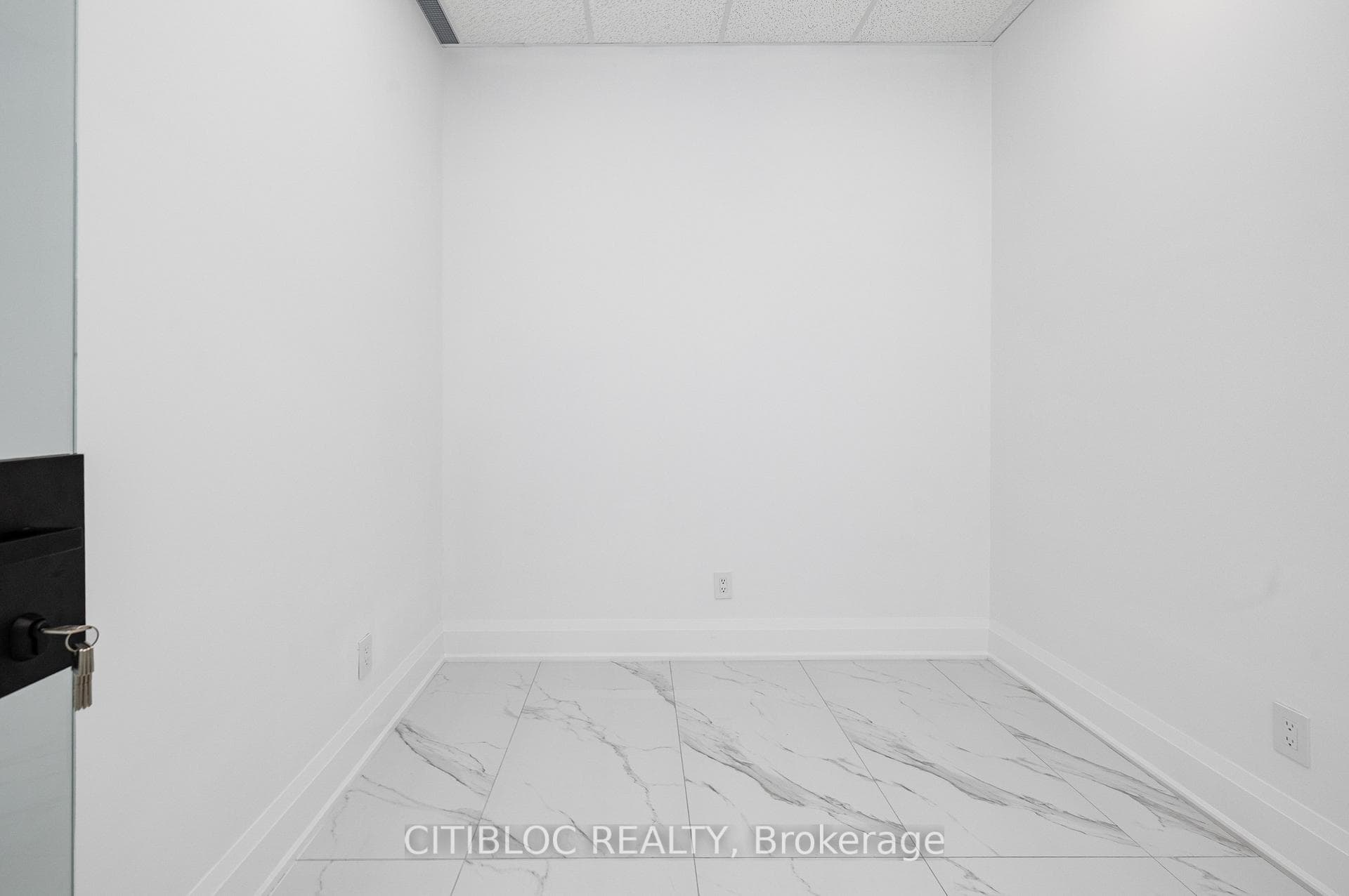 7003 Steeles Avenue Unit 12 photo 12