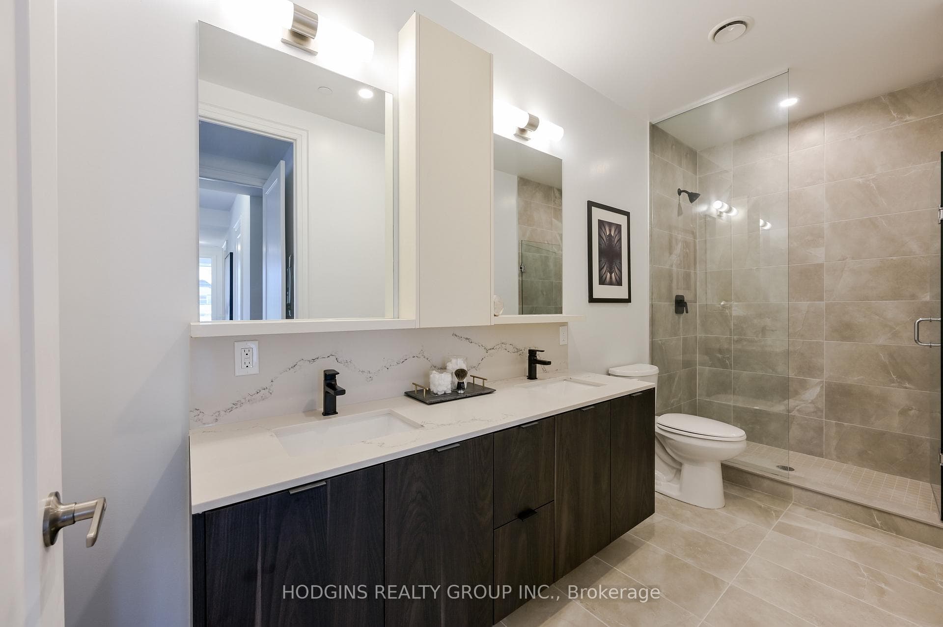 1035 Southdown Road Unit 1102 photo 14