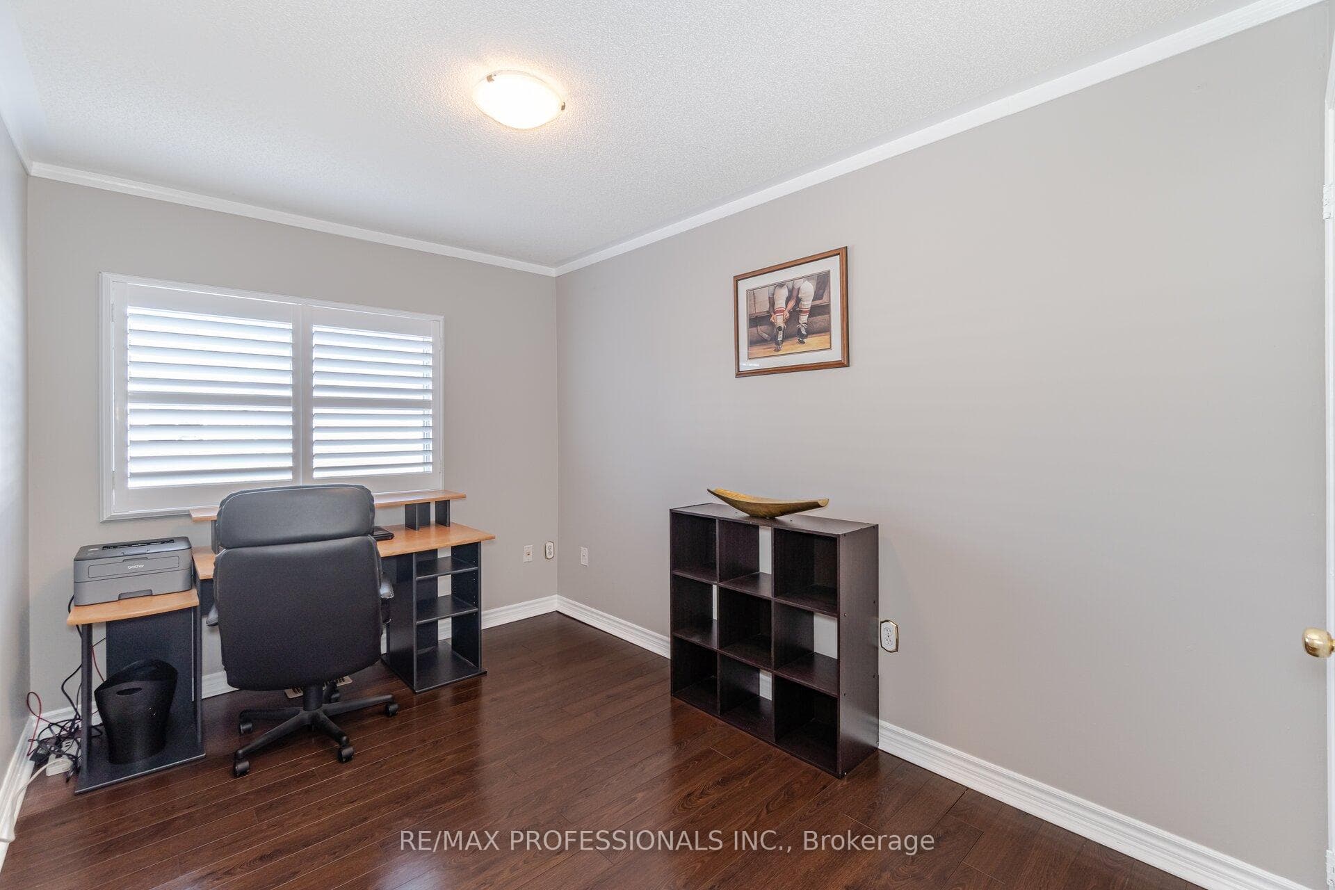 3rd BR/Office-Lam.Flrs & California Shutters