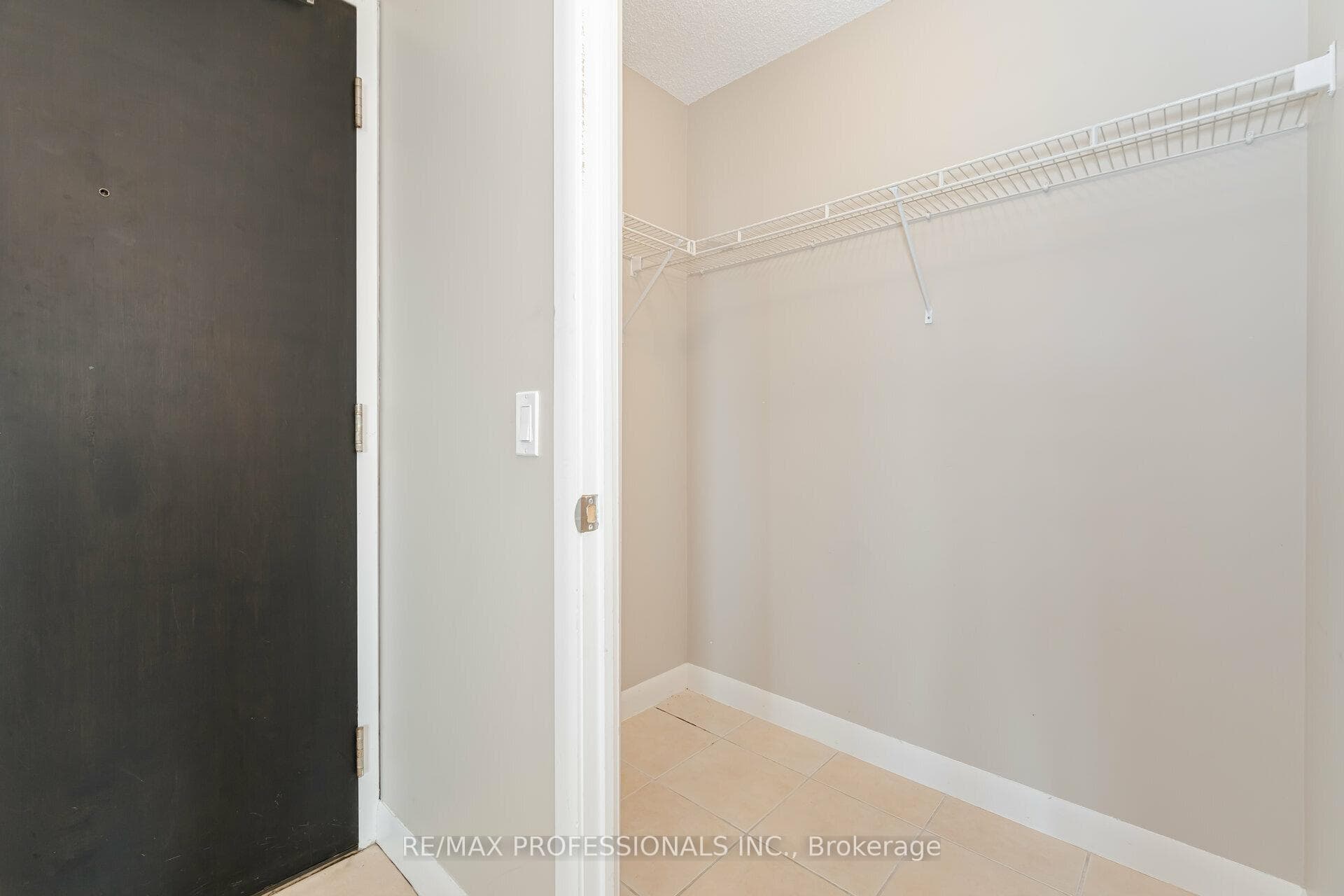 225 Sherway Gardens Road Unit 2007 photo 39