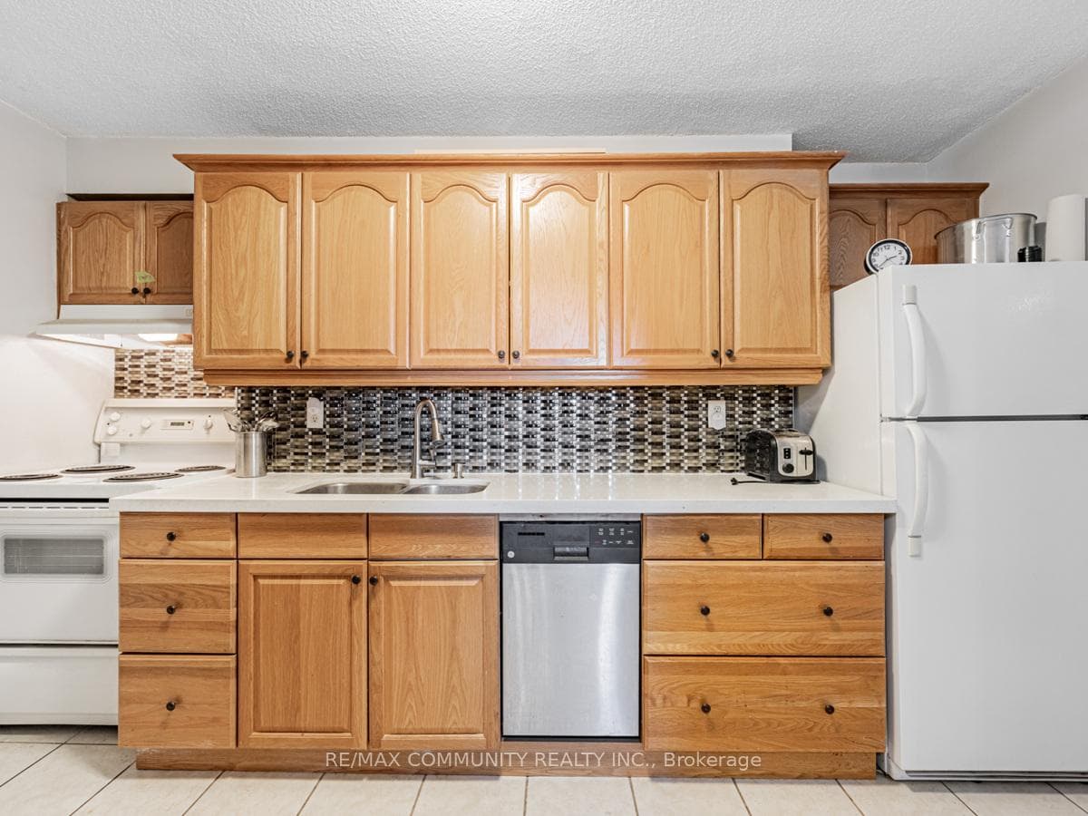 15 Torrance Road Unit 1904 photo 6