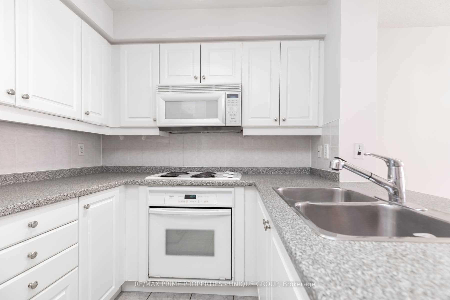 18 Wanless Avenue Unit 314 photo 9