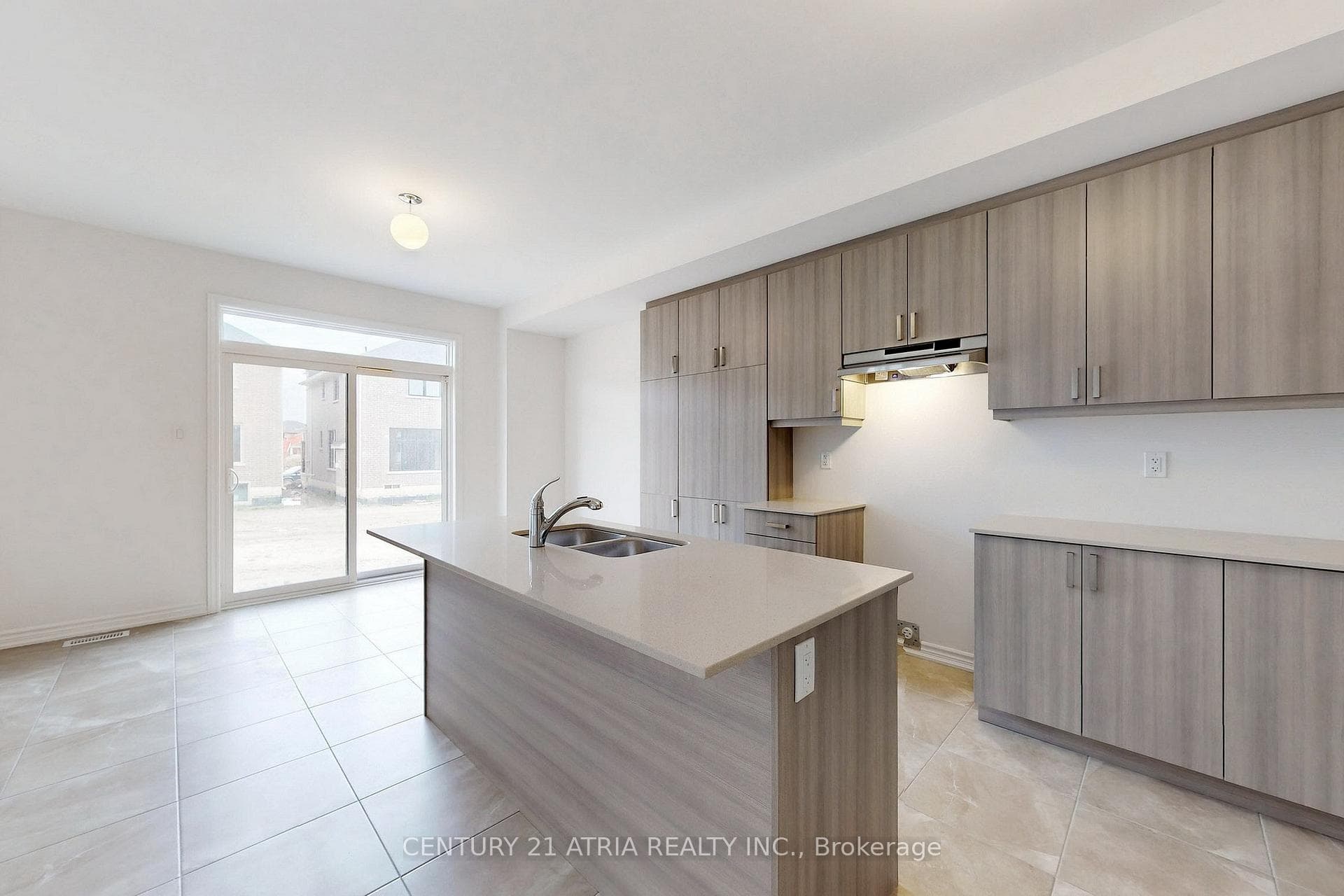 42 Ainslie Hill Crescent photo 7