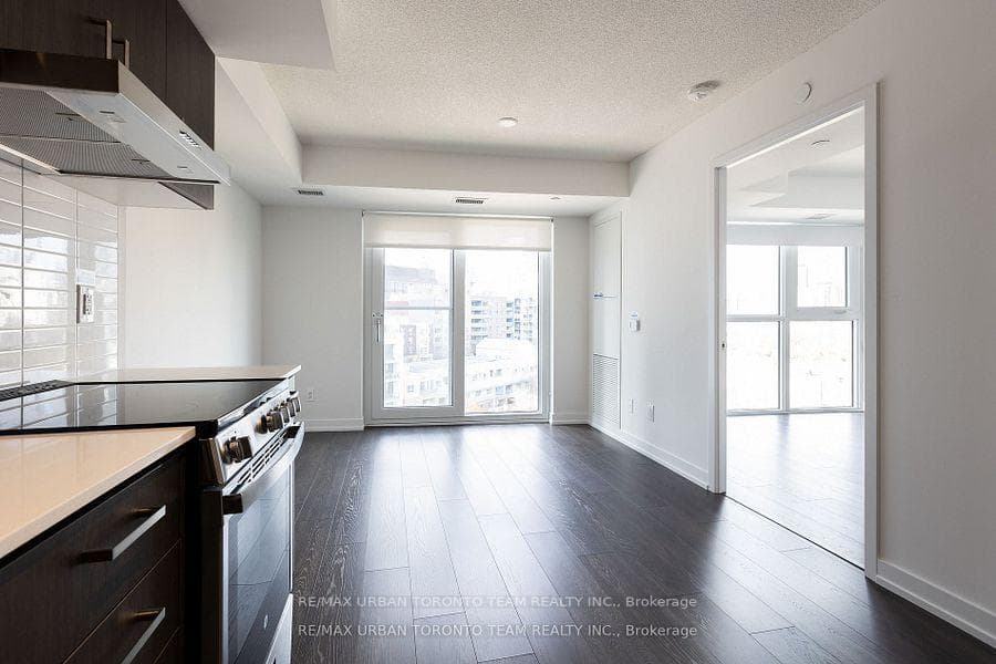 219 Dundas Street Unit 1008 photo 7