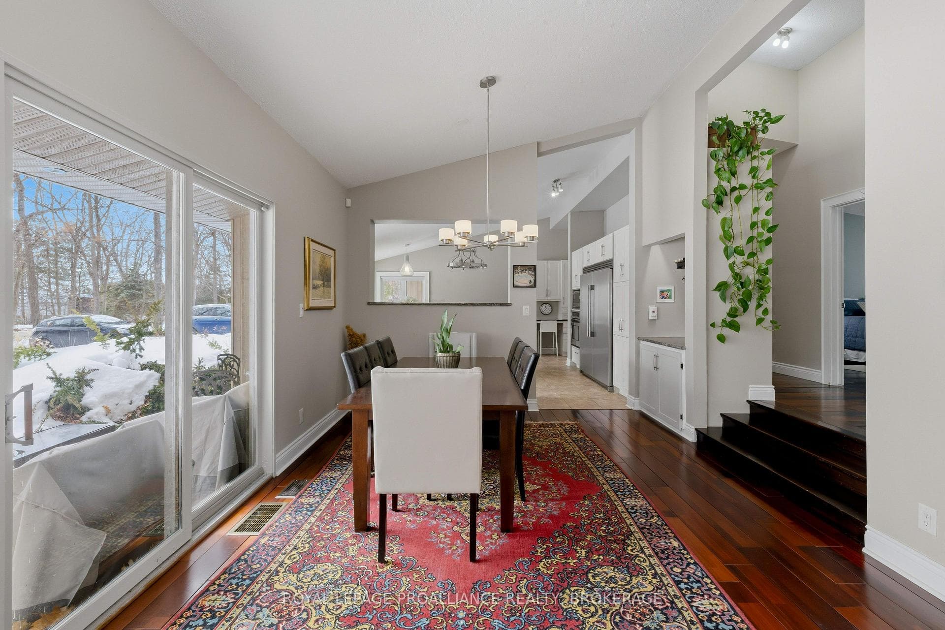 27 Riverside Drive photo 15