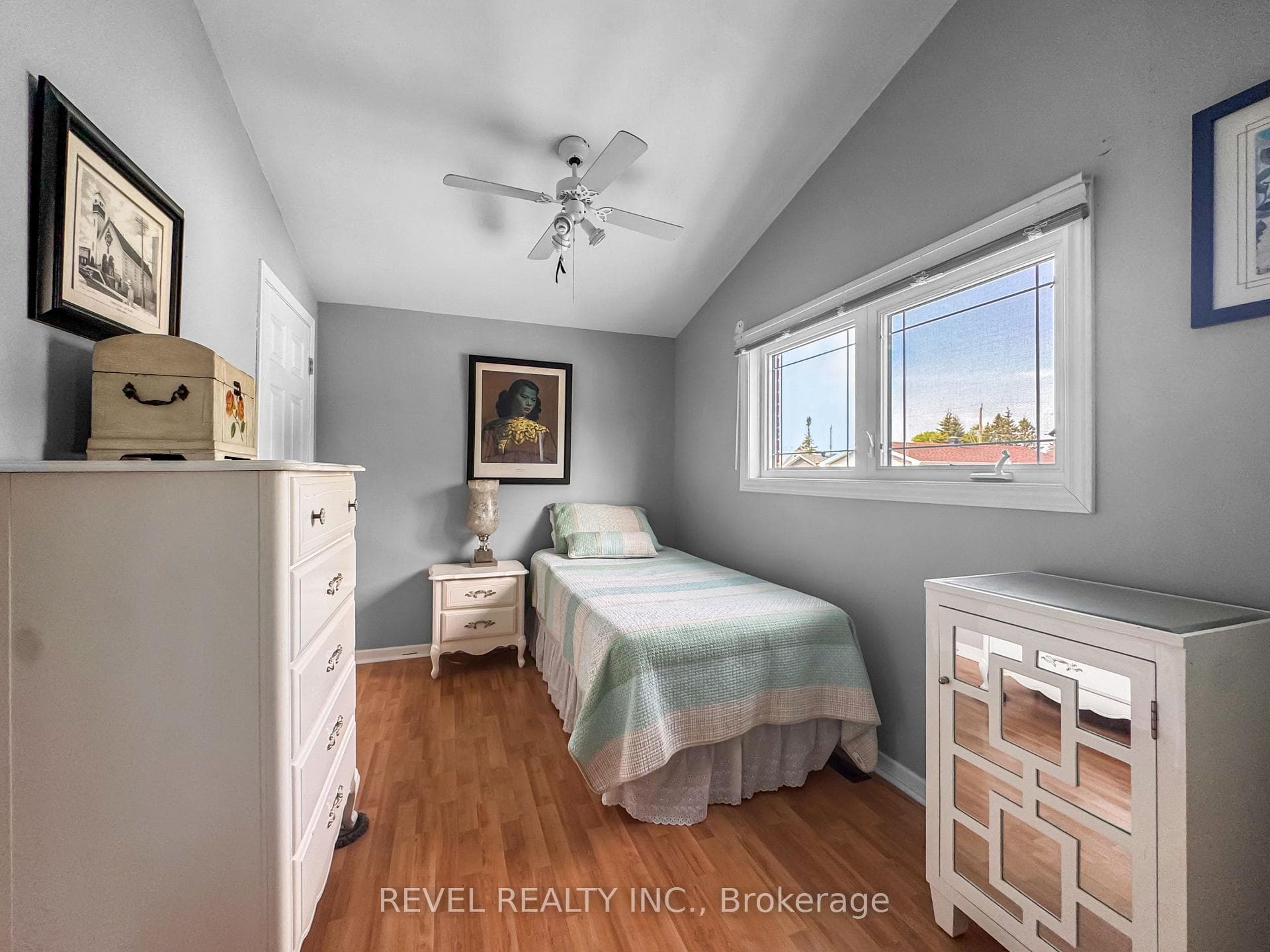 541 Murray Street photo 16
