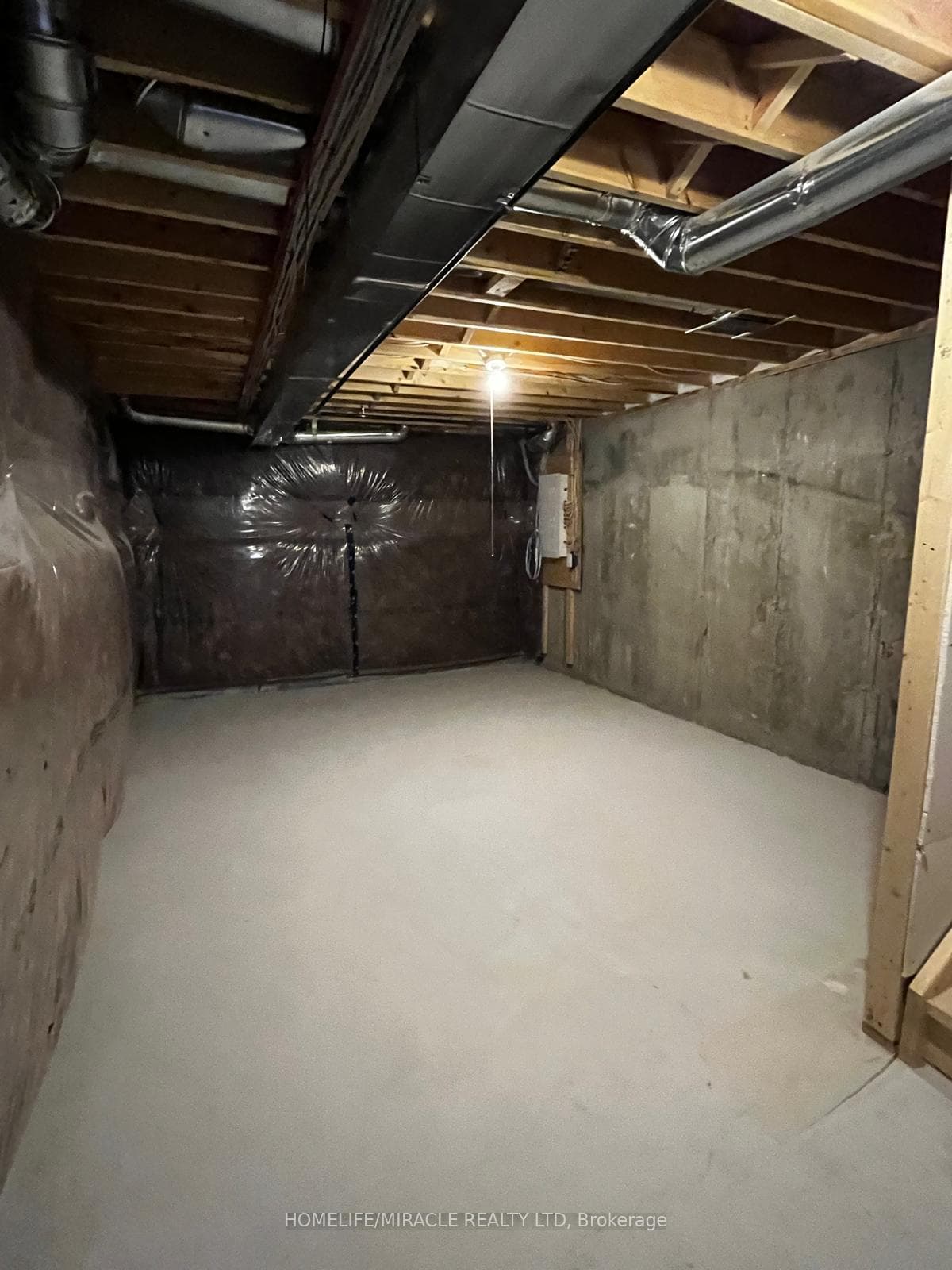 1105 Marathon Avenue photo 25