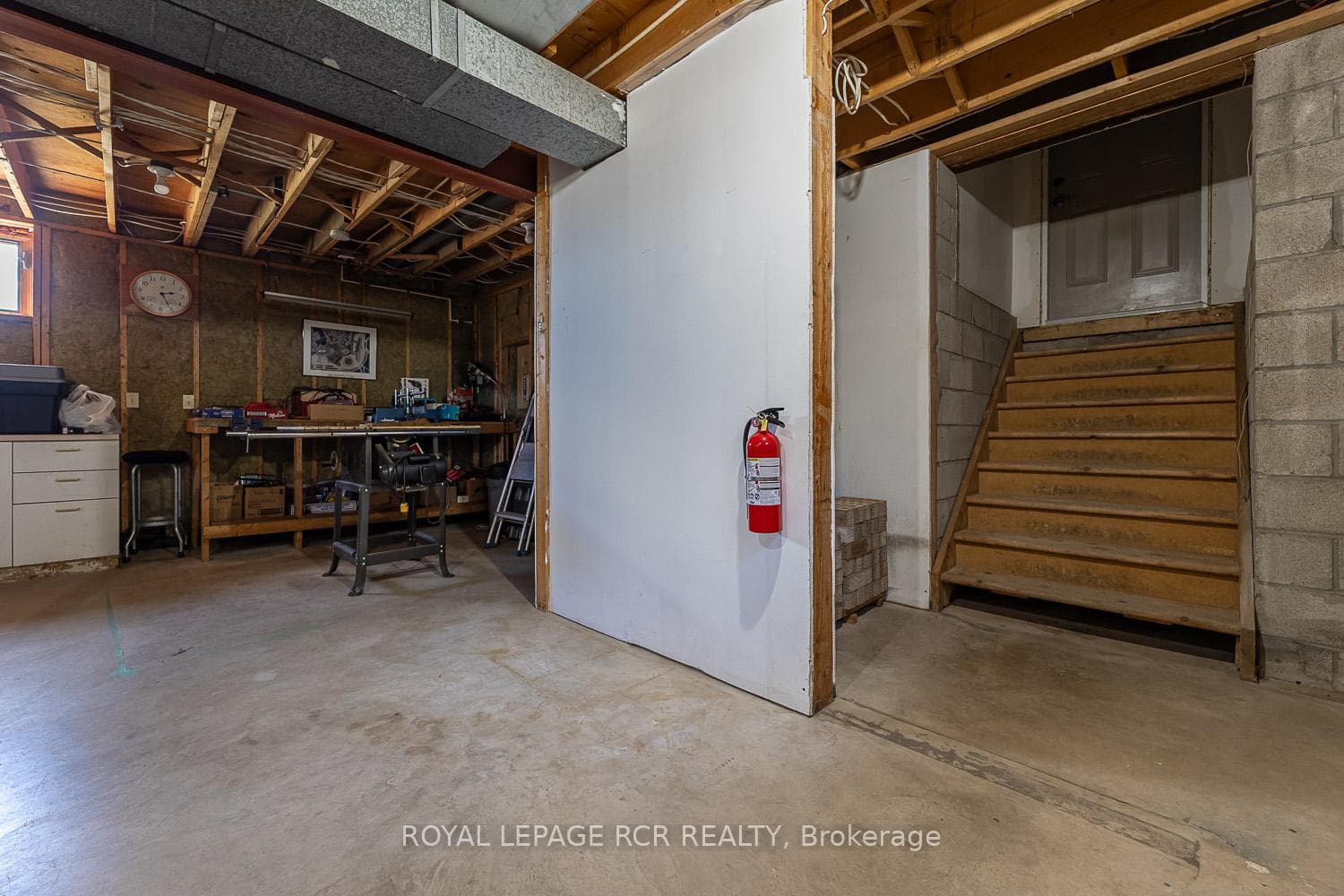 434089 4th Line photo 25