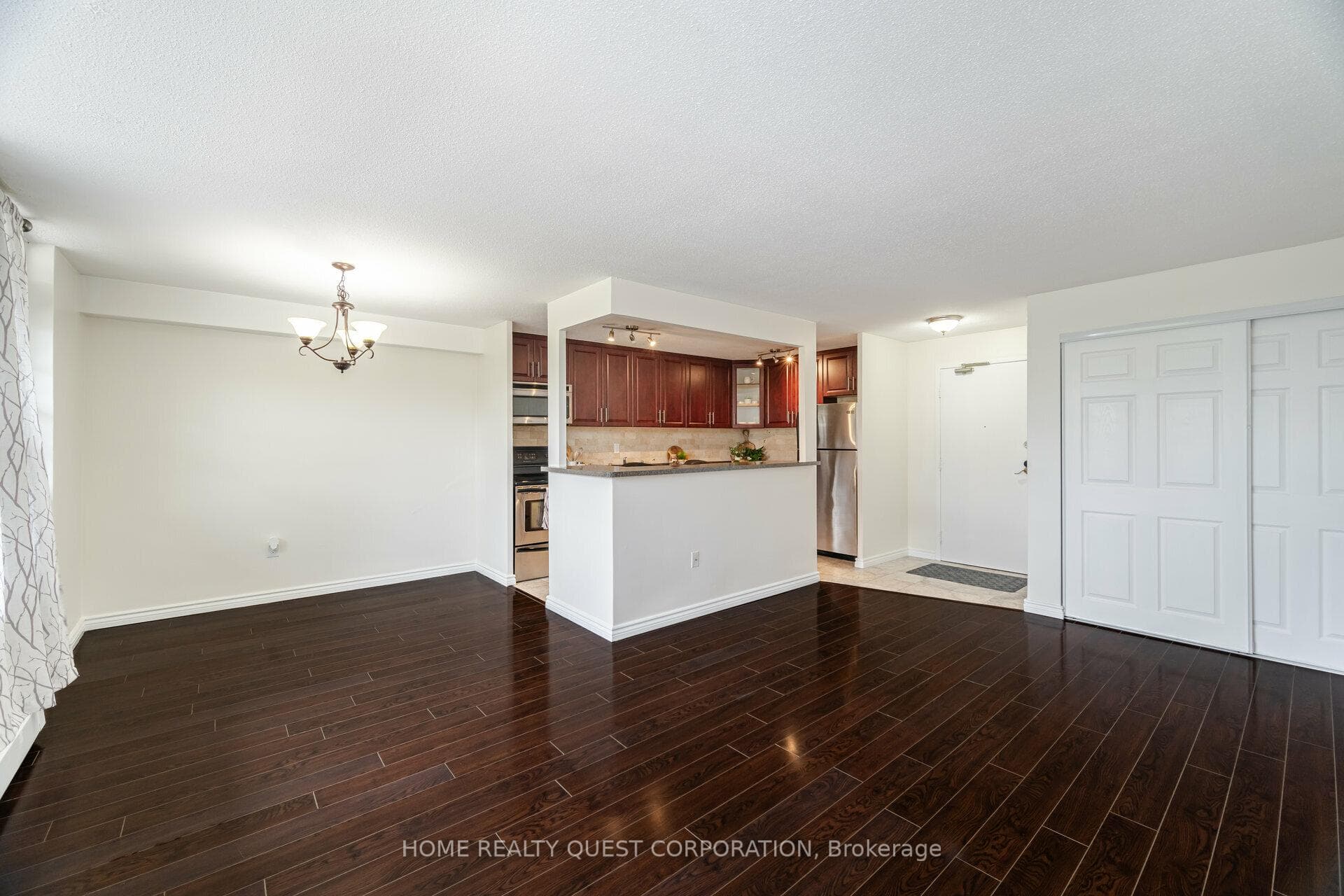 3120 Kirwin Avenue Unit 403 photo 5