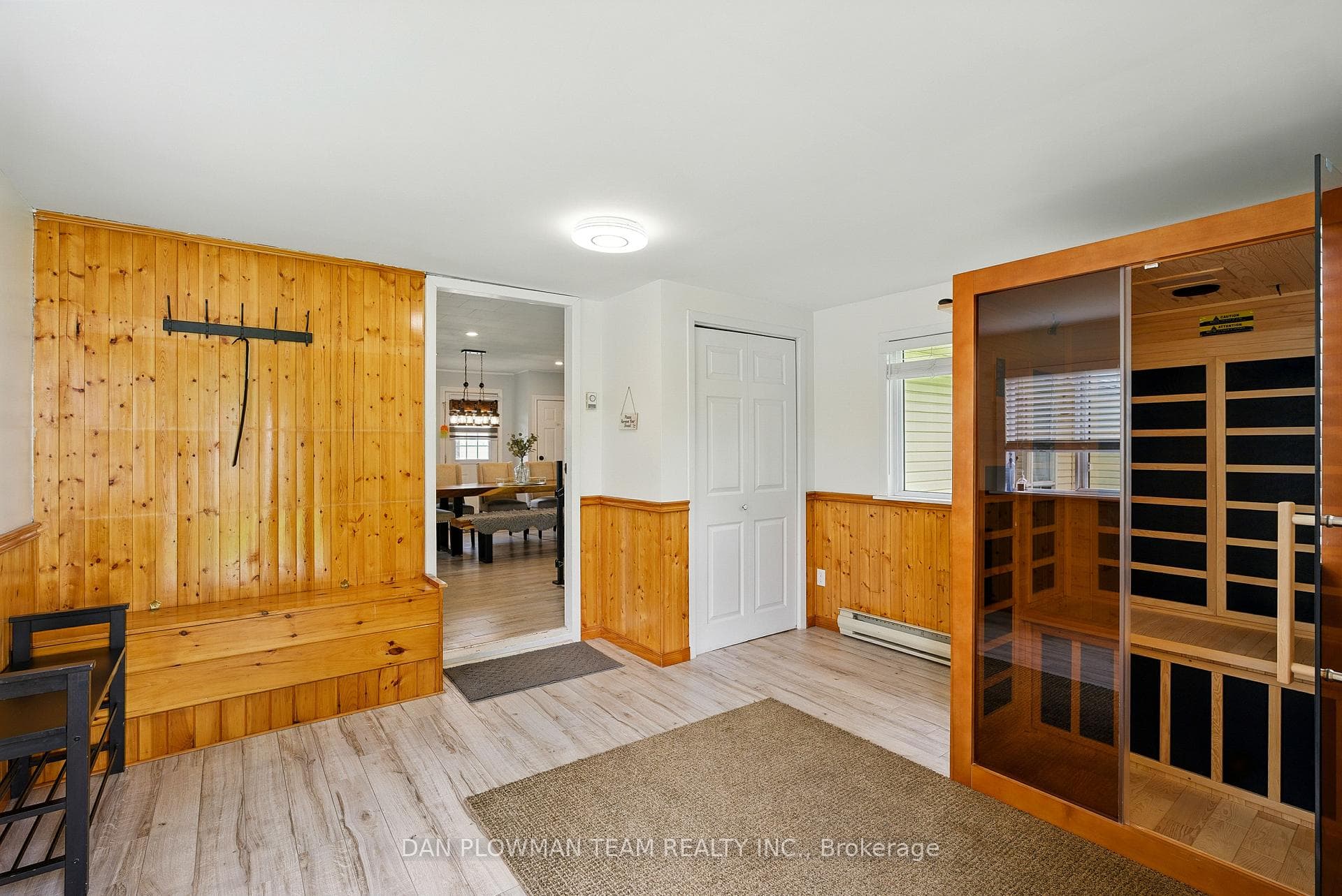 184 Chapman Drive photo 3