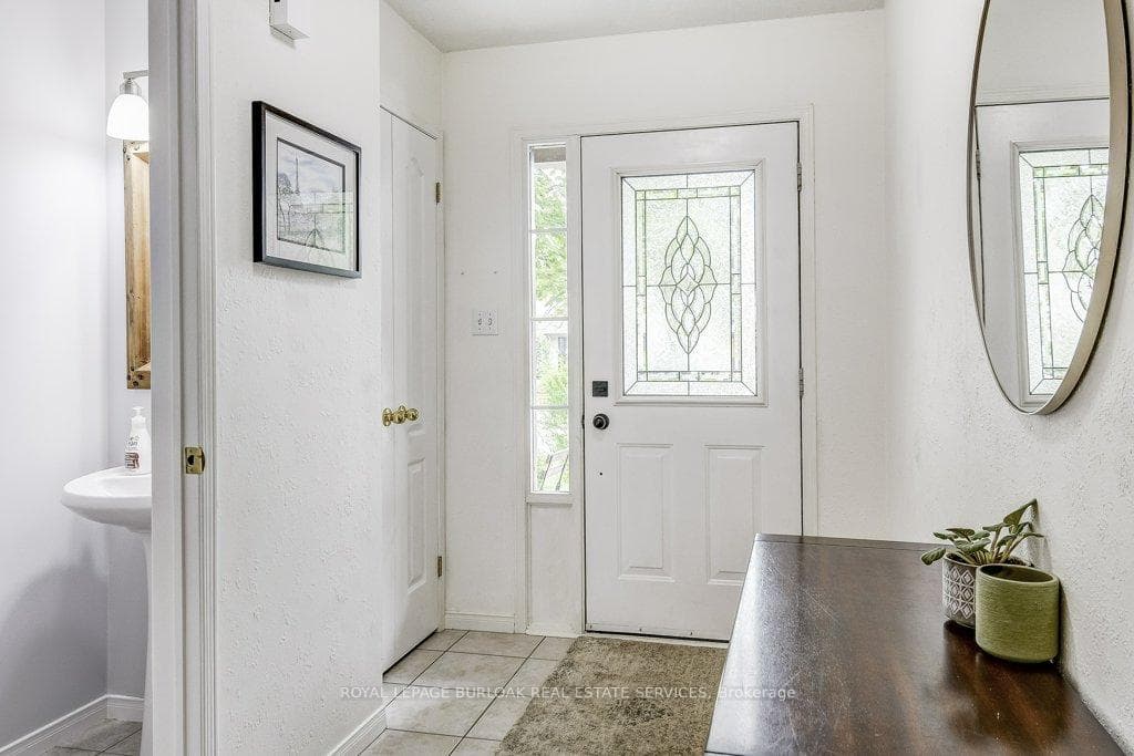 85 Foxborough Drive photo 3