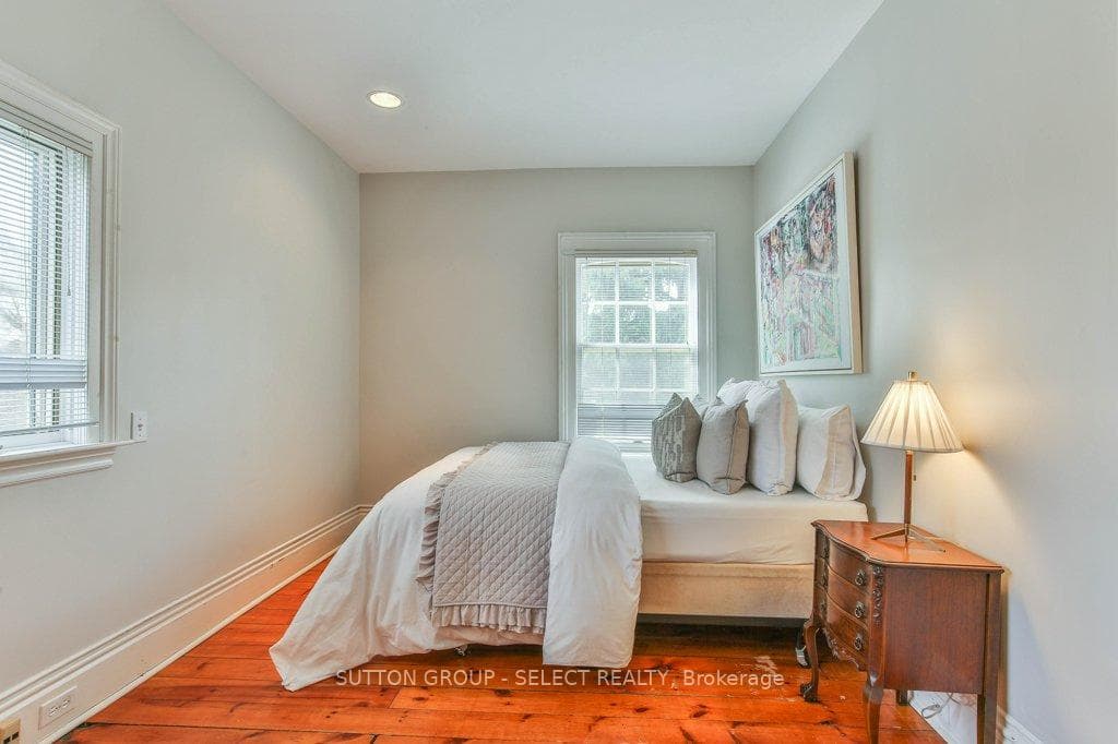 806 Waterloo Street photo 32