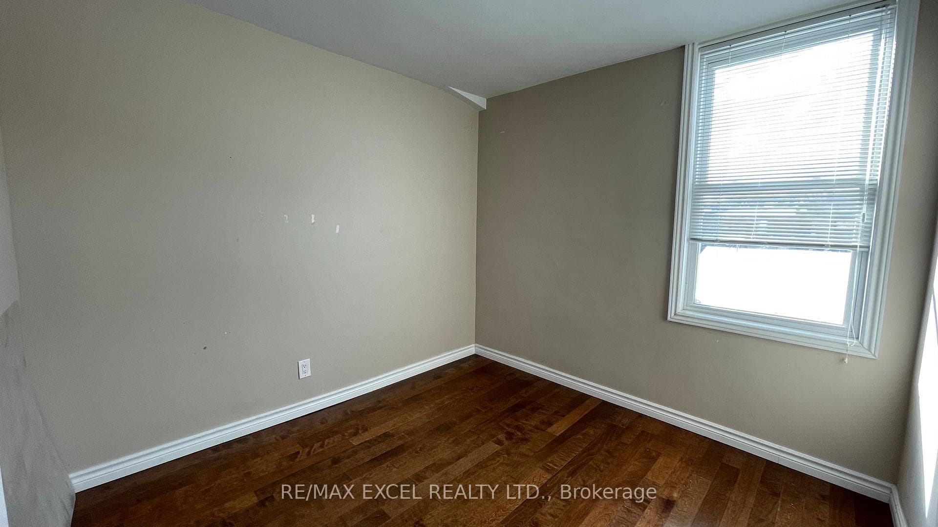 458 Brock Avenue Unit Main photo 11