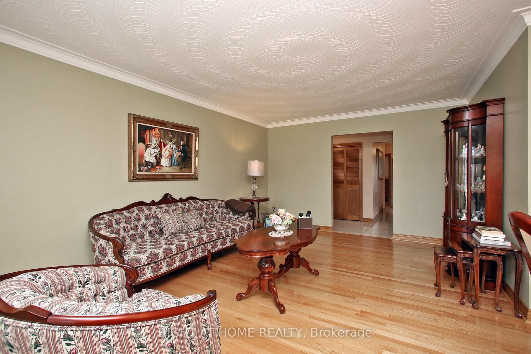 25 Sparrow Avenue photo 5