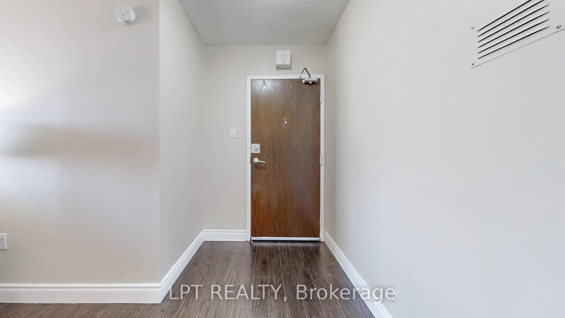 3170 Kirwin Avenue Unit 1503 photo 7