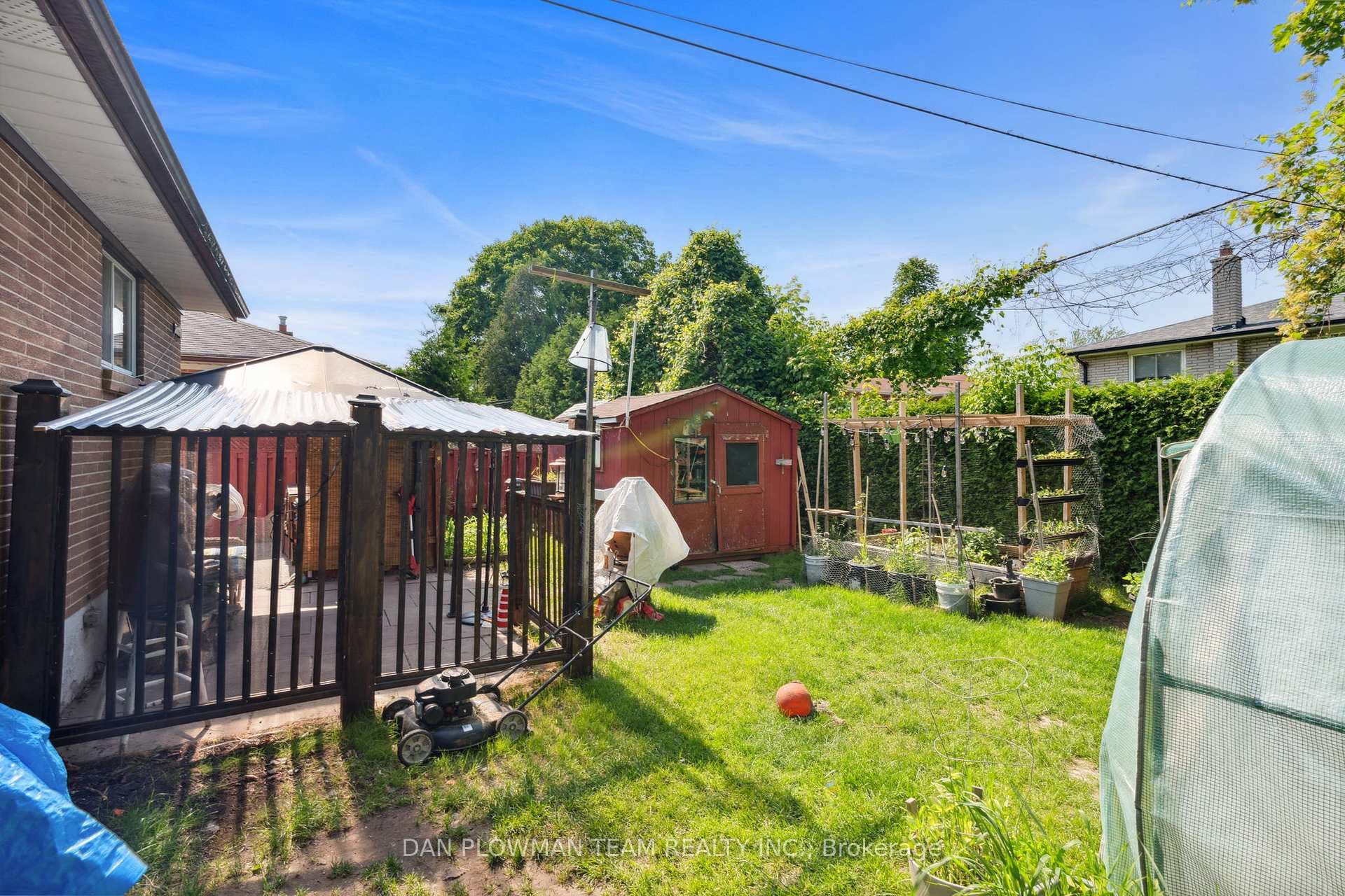 762 Eastbourne Avenue photo 30